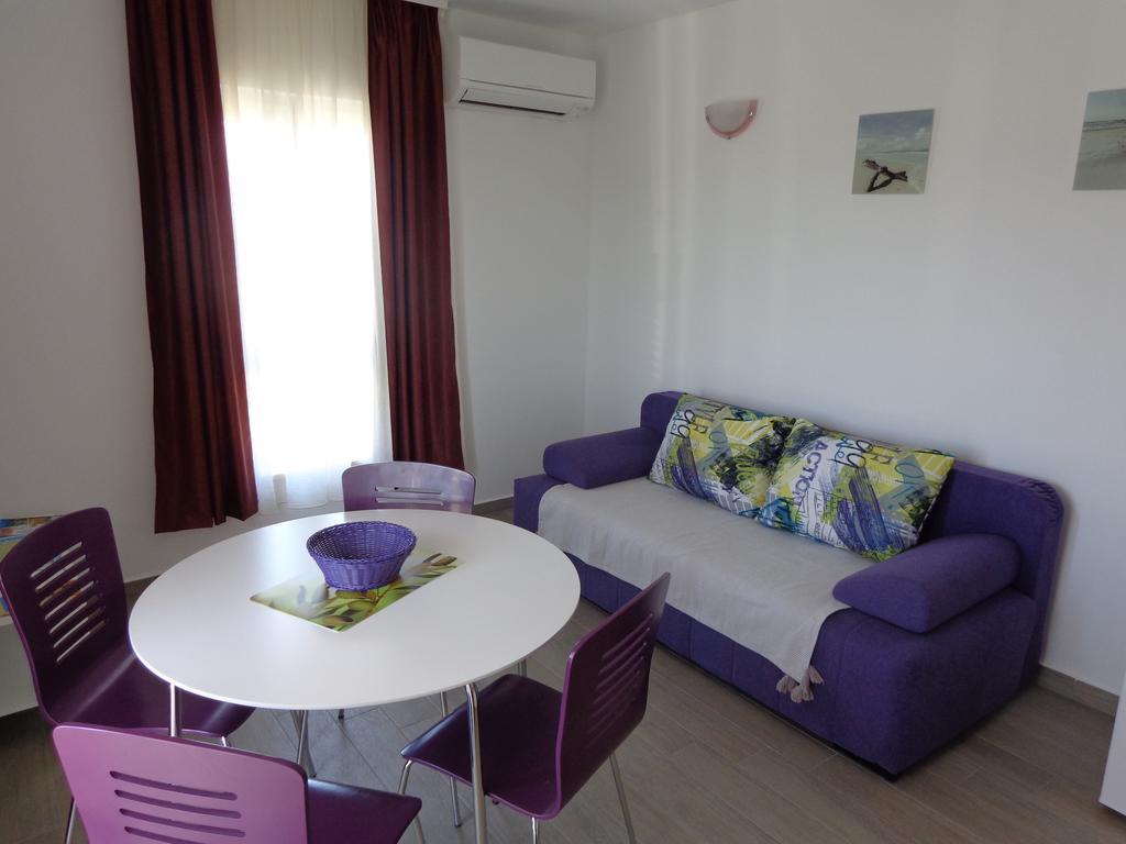 Villa Palas Apartments Rogoznica  Phòng bức ảnh