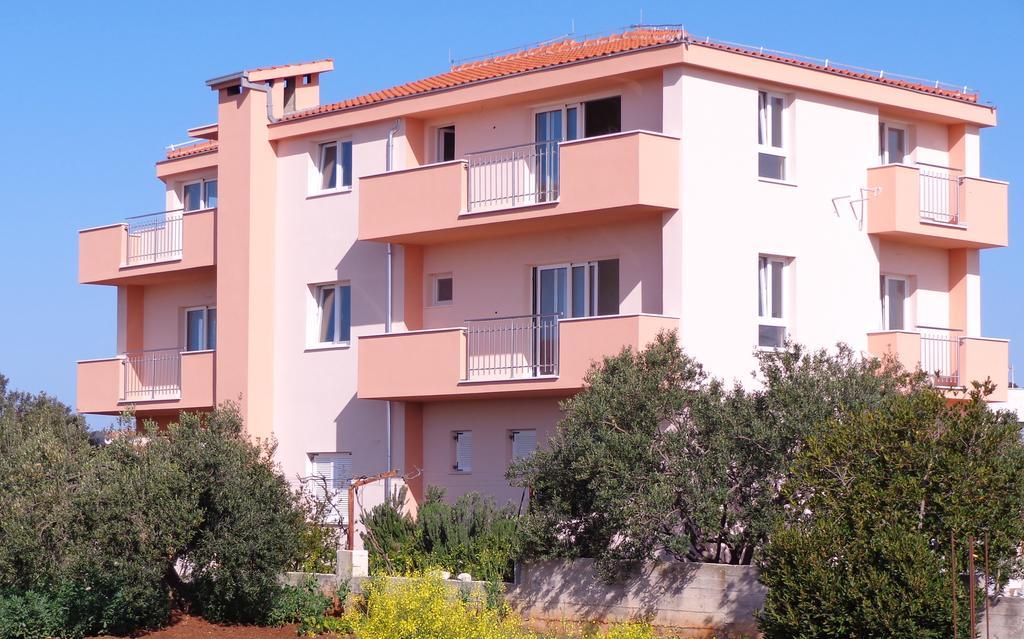 Villa Palas Apartments Rogoznica  Ngoại thất bức ảnh