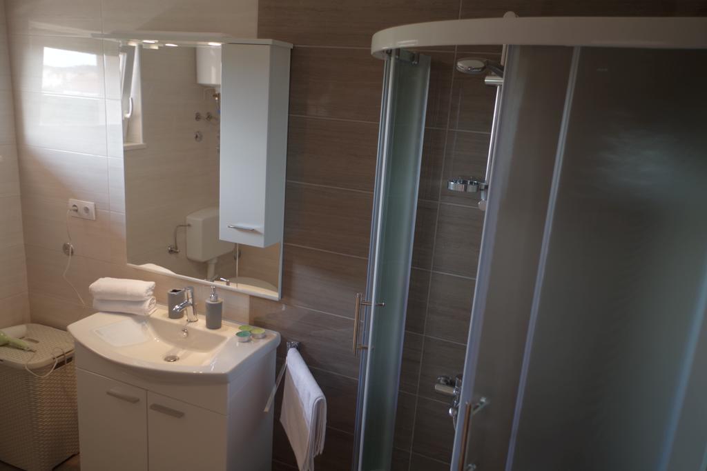Villa Palas Apartments Rogoznica  Phòng bức ảnh